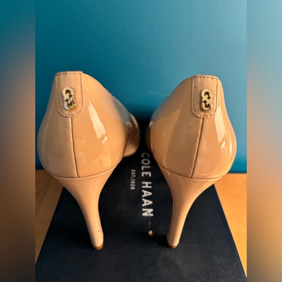 Never worn, Cole Haan- size 11, 4 inch pump - Picture 11 of 12